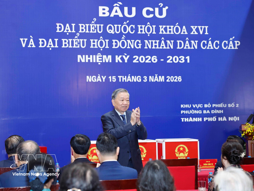 Party General Secretary To Lam at polling station No. 2 in Ba Dinh ward of Hanoi on March 15 morning (Photo: VNA)