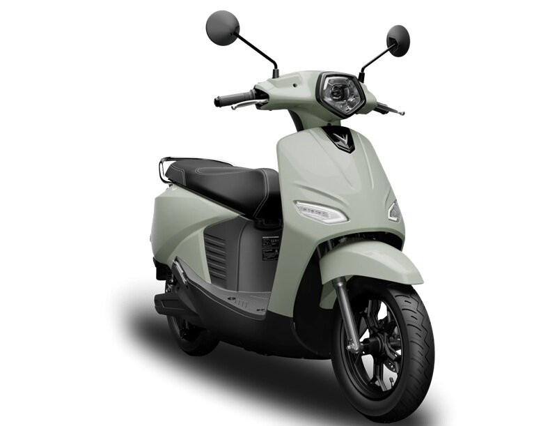 Xe máy điện VinFast Vero X thiết kế hiện đại với cốp 35 lít