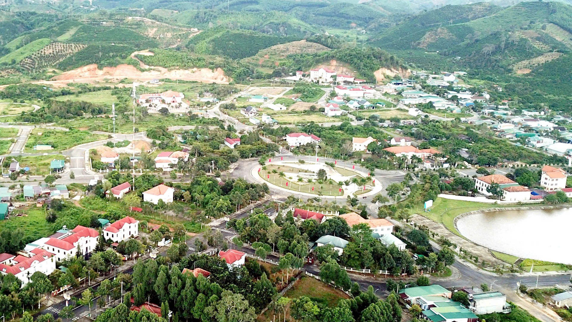 Chạm vào mùa hạ