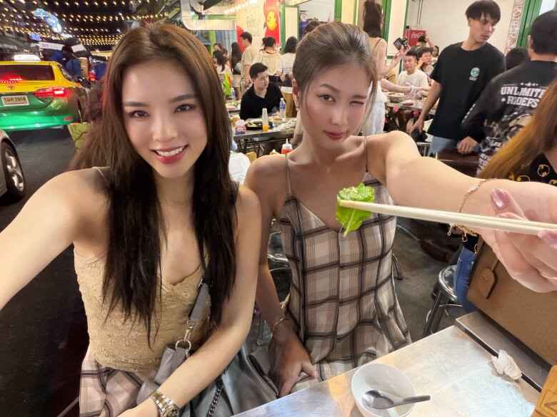 Sao Việt 24h: Lan Phương địu con đến tòa nhận quyết định phúc thẩm, phía chồng Tây đề nghị tạm hoãn - 13