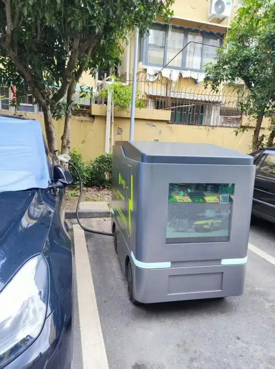 Trạm sạc di động Energy Tank cung cấp dịch vụ sạc tại chỗ