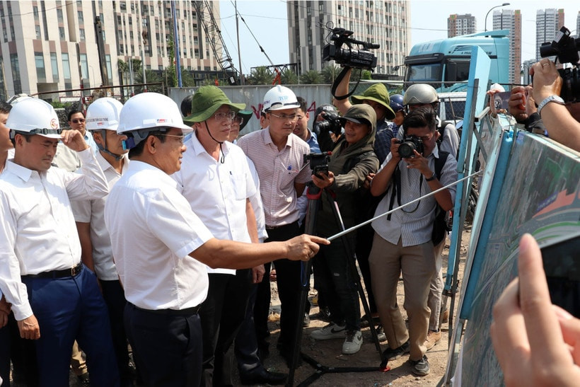 Lãnh đạo TP. HCM tại công trường dự án nút giao An Phú