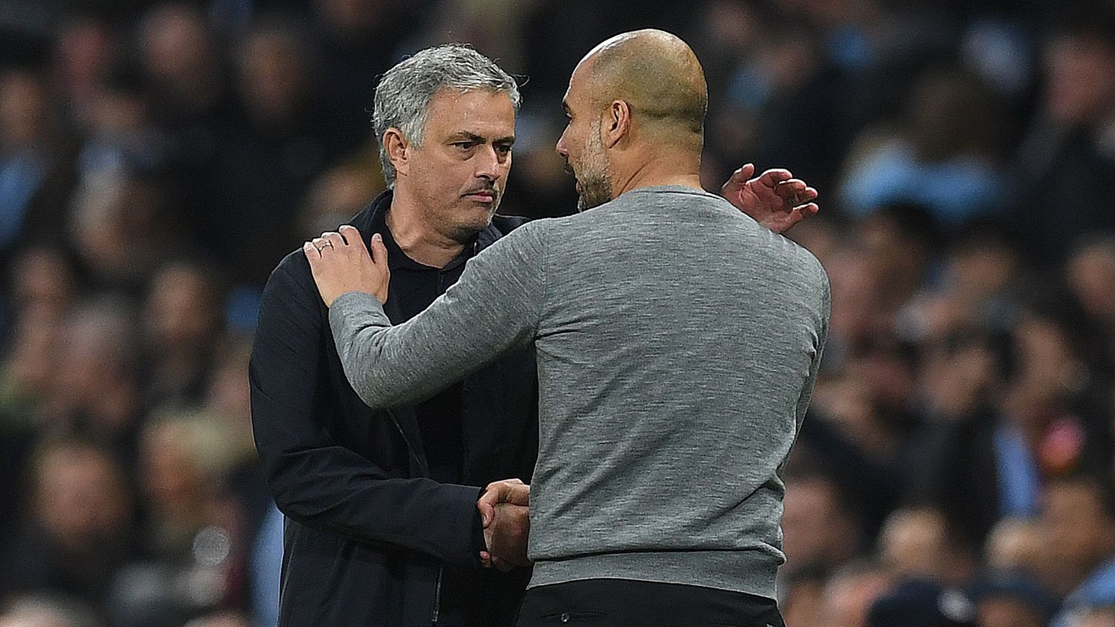 Hai bộ óc, hai triết lý, một cuộc đối đầu giữa Pep Guardiola và Jose Mourinho.