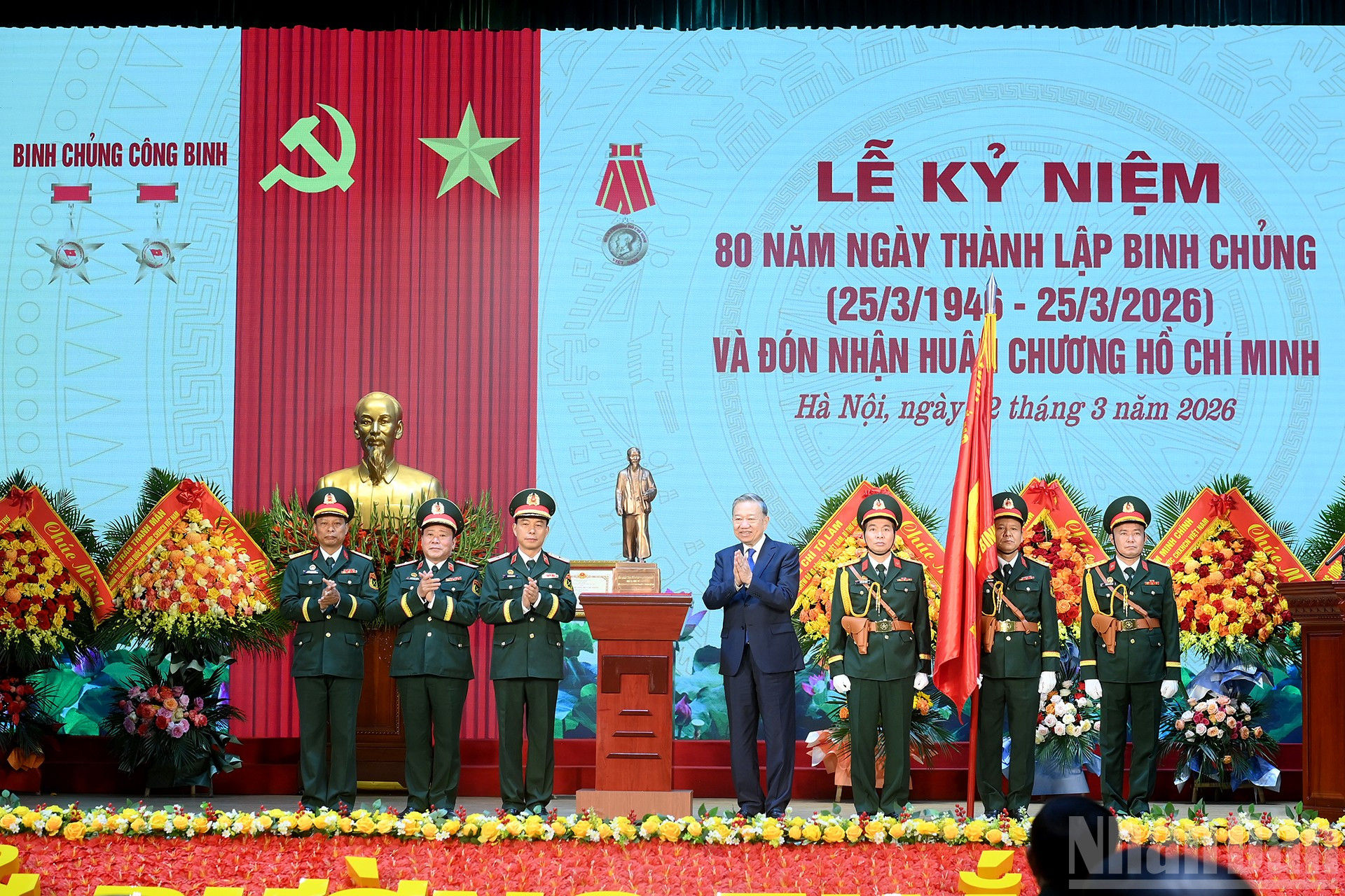 ndo_br_a8-bnd-3910.jpg