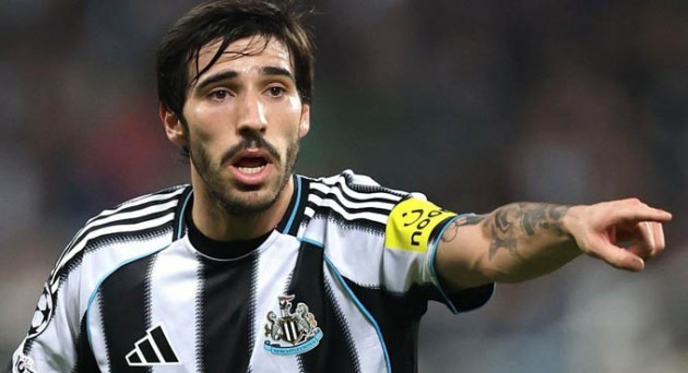 Sandro Tonali được nhiều câu lạc bộ hàng đầu tại Anh săn đón.
