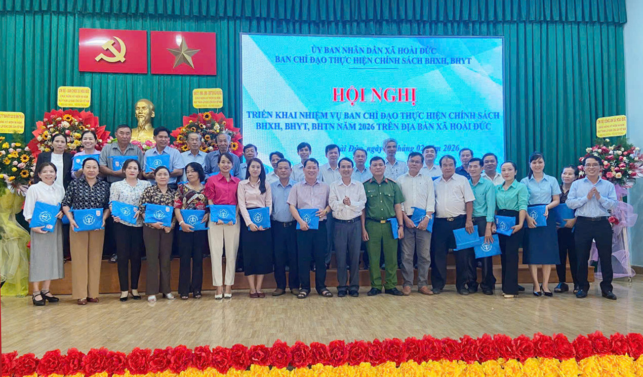 Hội nghị triển khai chính sách BHXH bắt buộc, BHXH tự nguyện, BHYT tại xã Hoài Đức