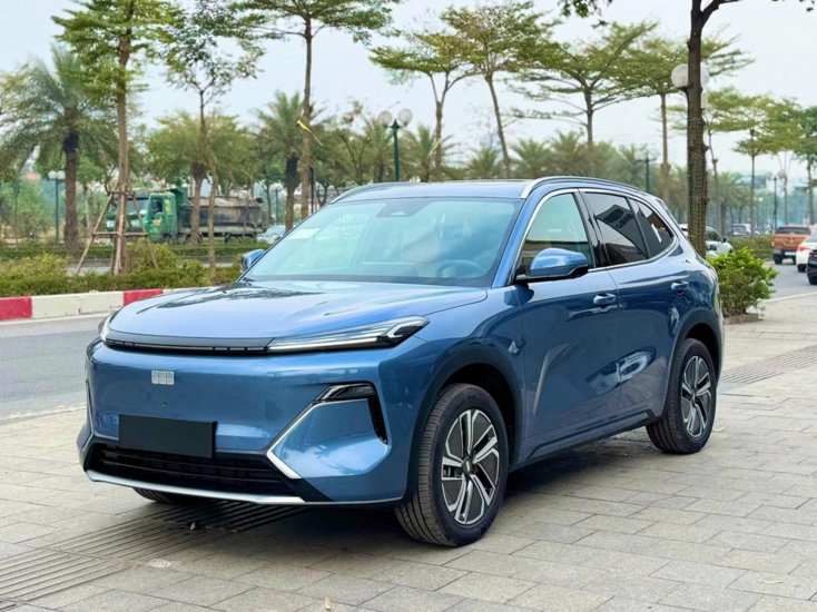 Geely EX5 EM-i mẫu xe SUV plug-in hybrid