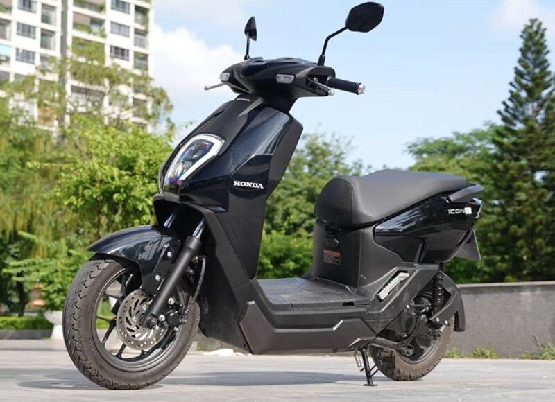Honda ICON e: có thiết kế nhỏ gọn, tích hợp phanh CBS an toàn và động cơ điện 1,5 kW.