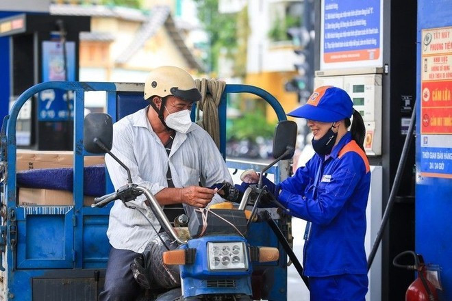 Hoạt động cung ứng xăng dầu tại thị trường trong nước