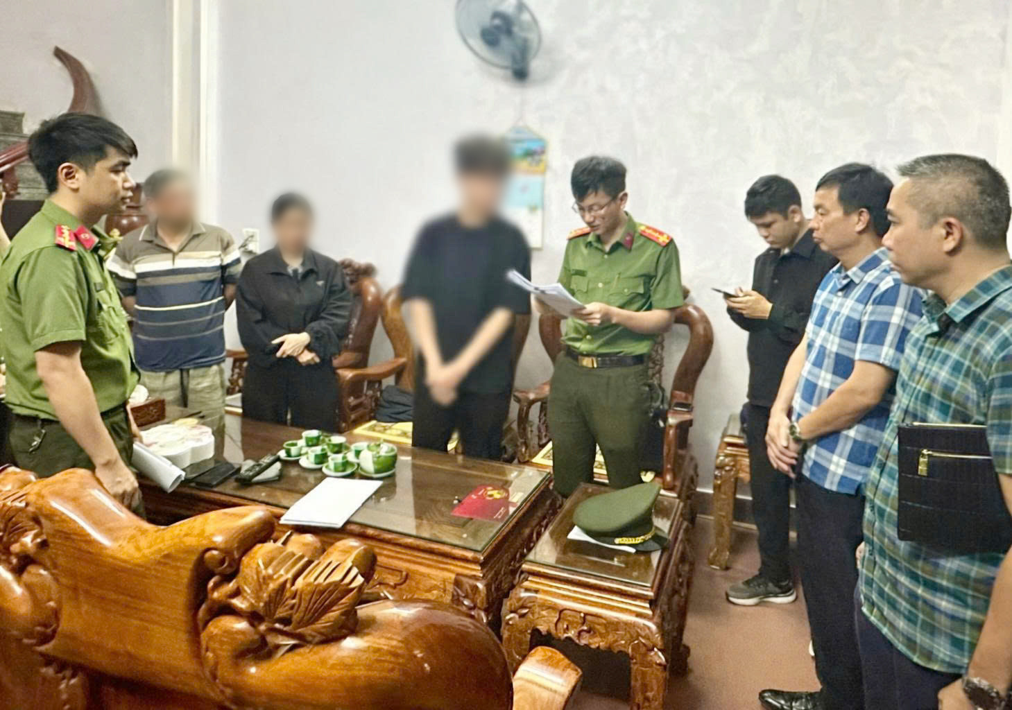 Cơ quan An ninh điều tra Công an Link vào Thanh Hóa tiến hành khám xét nhà N.V.X.