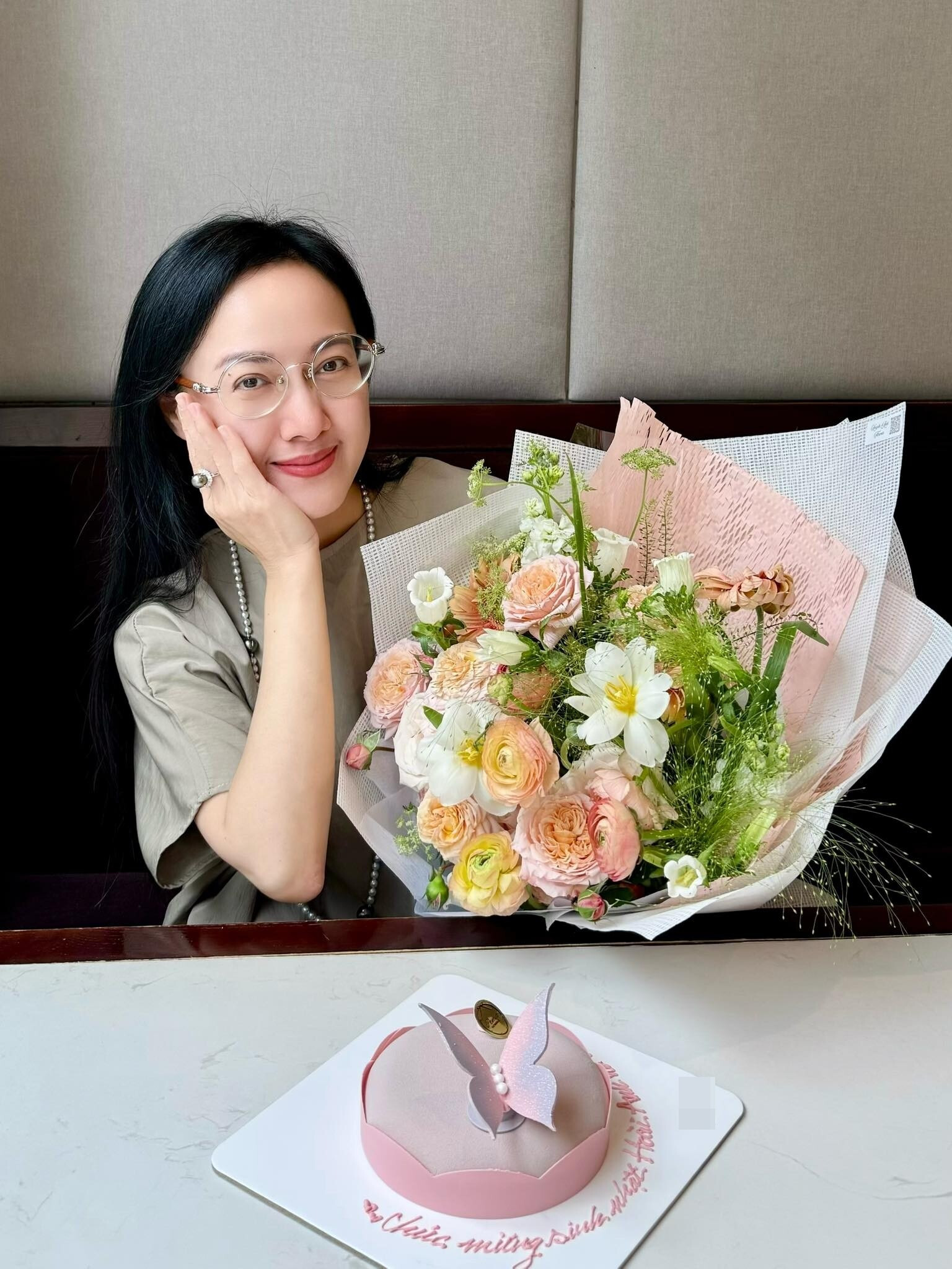 Hồ Ngọc Hà và Kim Lý khoe khoảnh khắc hẹn hò.