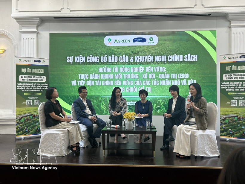 Participants in the March 20 event that unveils a report urging stronger policy support to foster sustainable agriculture in Vietnam (Photo: VNA)