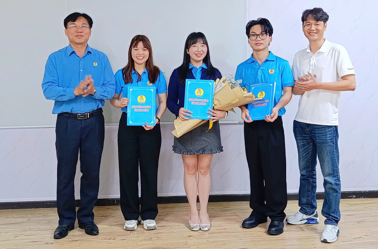 Tích cực thu hút người lao động tham gia tổ chức Công đoàn