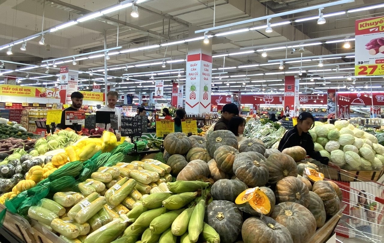 Toàn tỉnh có 8 siêu thị phân phối hàng hóa đều đảm bảo các điều kiện về an toàn thực phẩm (2)