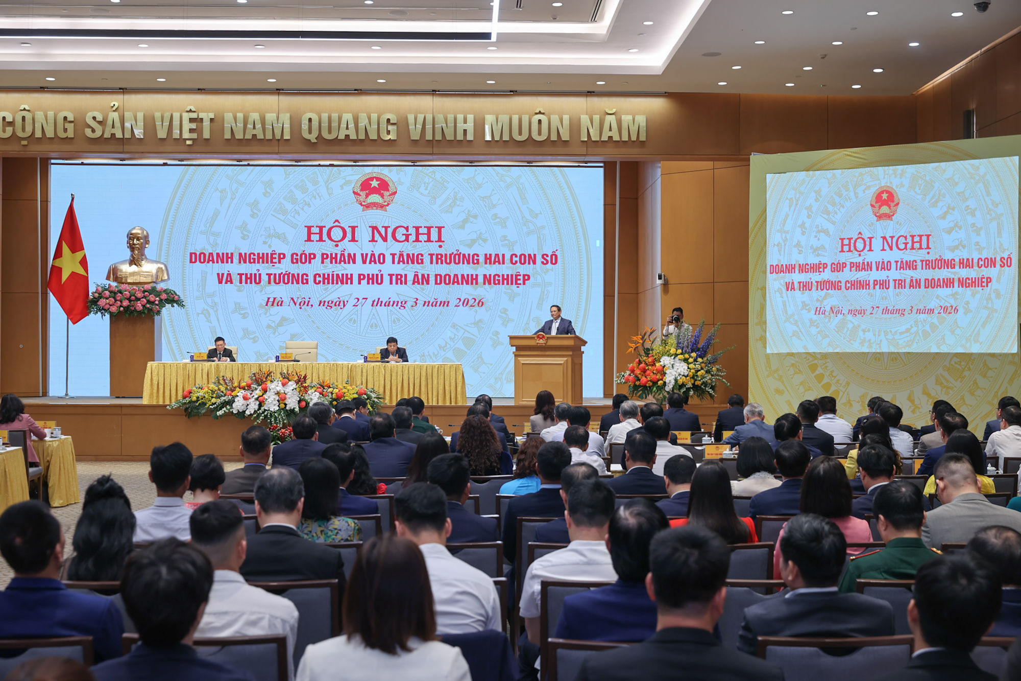 Thủ tướng: Doanh nghiệp là trung tâm, là chủ thể trong thực hiện mục tiêu tăng trưởng từ 10% trở lên- Ảnh 4.