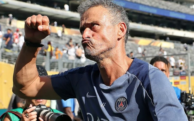 HLV Luis Enrique là mục tiêu hàng đầu của nhiều đội bóng lớn.