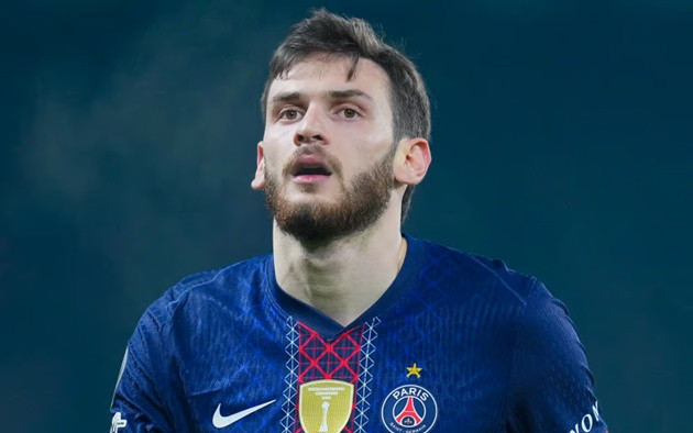 Khvicha Kvaratskhelia được Arsenal quan tâm