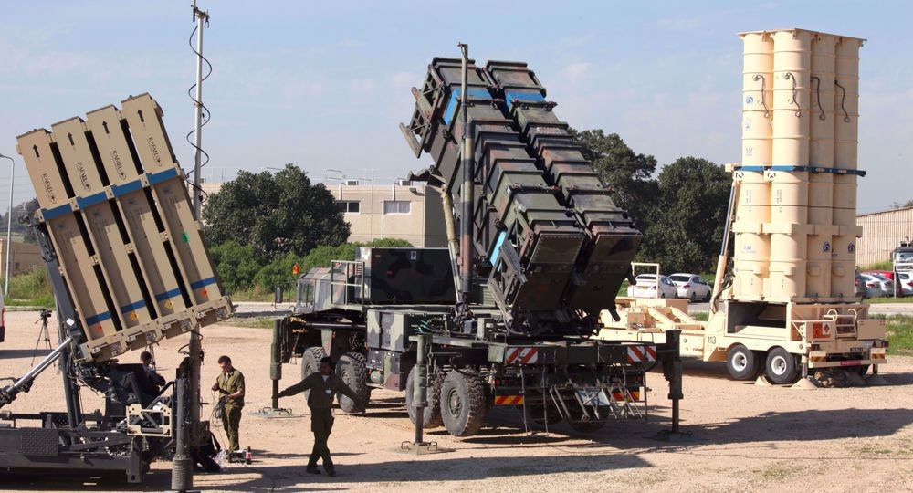 Mỹ và Israel đối mặt với khủng hoảng kho đạn trong cuộc chiến công nghệ 2026 - Ảnh 1.