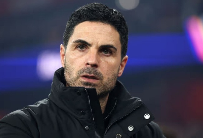 Arsenal đối mặt với cuộc khủng hoảng nhân sự trầm trọng trong giai đoạn nước rút.