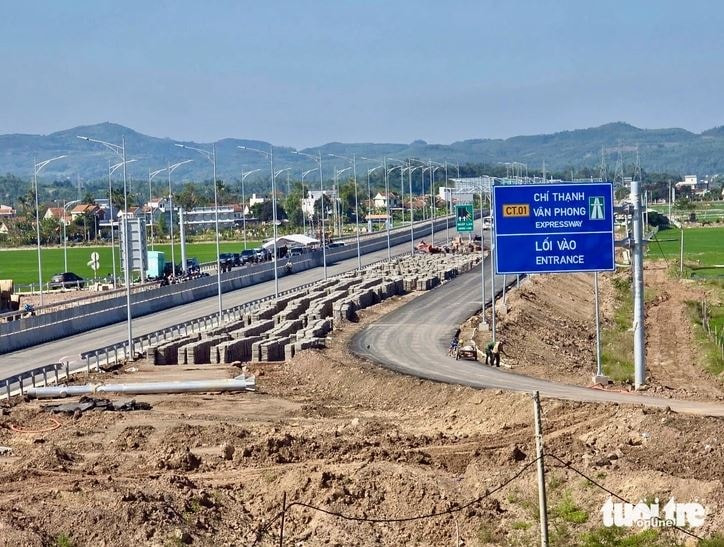 Thi công cao tốc Chí Thạnh - Vân Phong