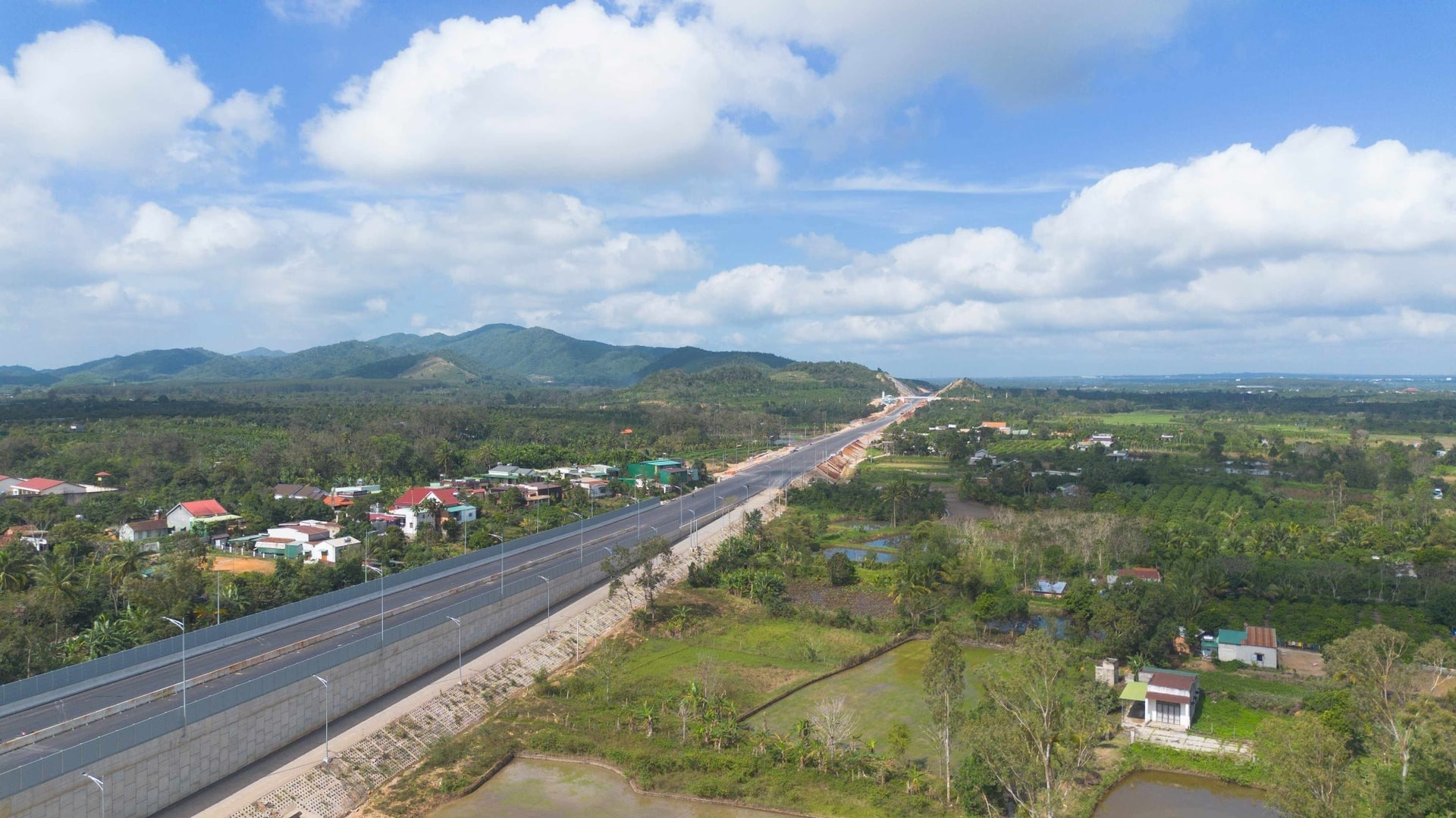 Toàn cảnh cao tốc Khánh Hòa - Buôn Ma Thuột
