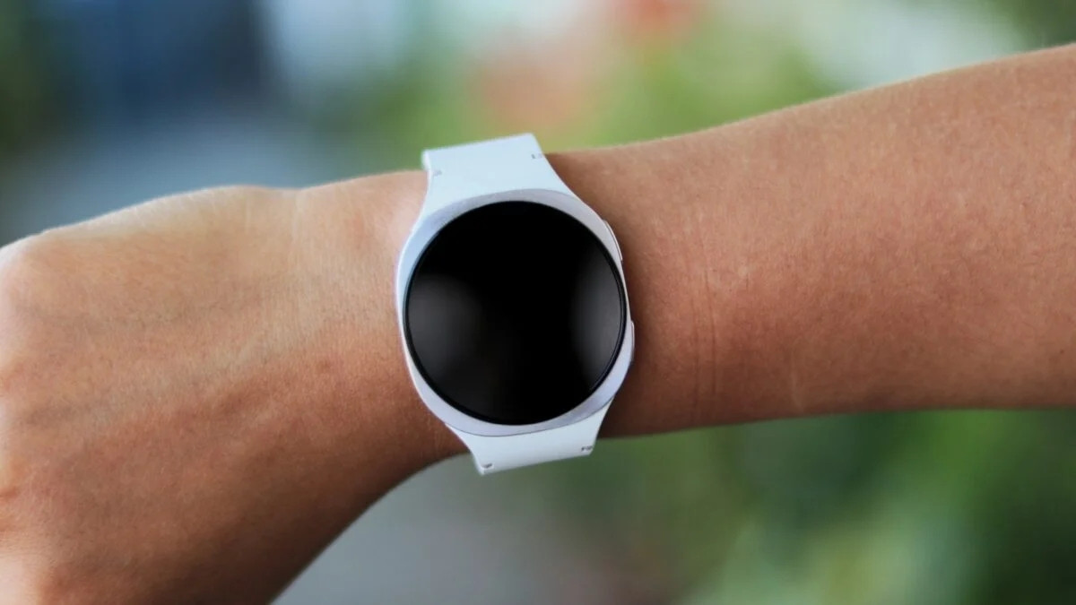 Samsung từng giới thiệu Galaxy Watch 8 cùng với bộ đôi điện thoại gập Galaxy Z Fold7 và Z Flip7