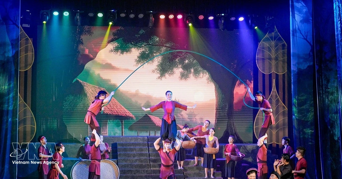 The circus-traditional Vietnamese opera performance