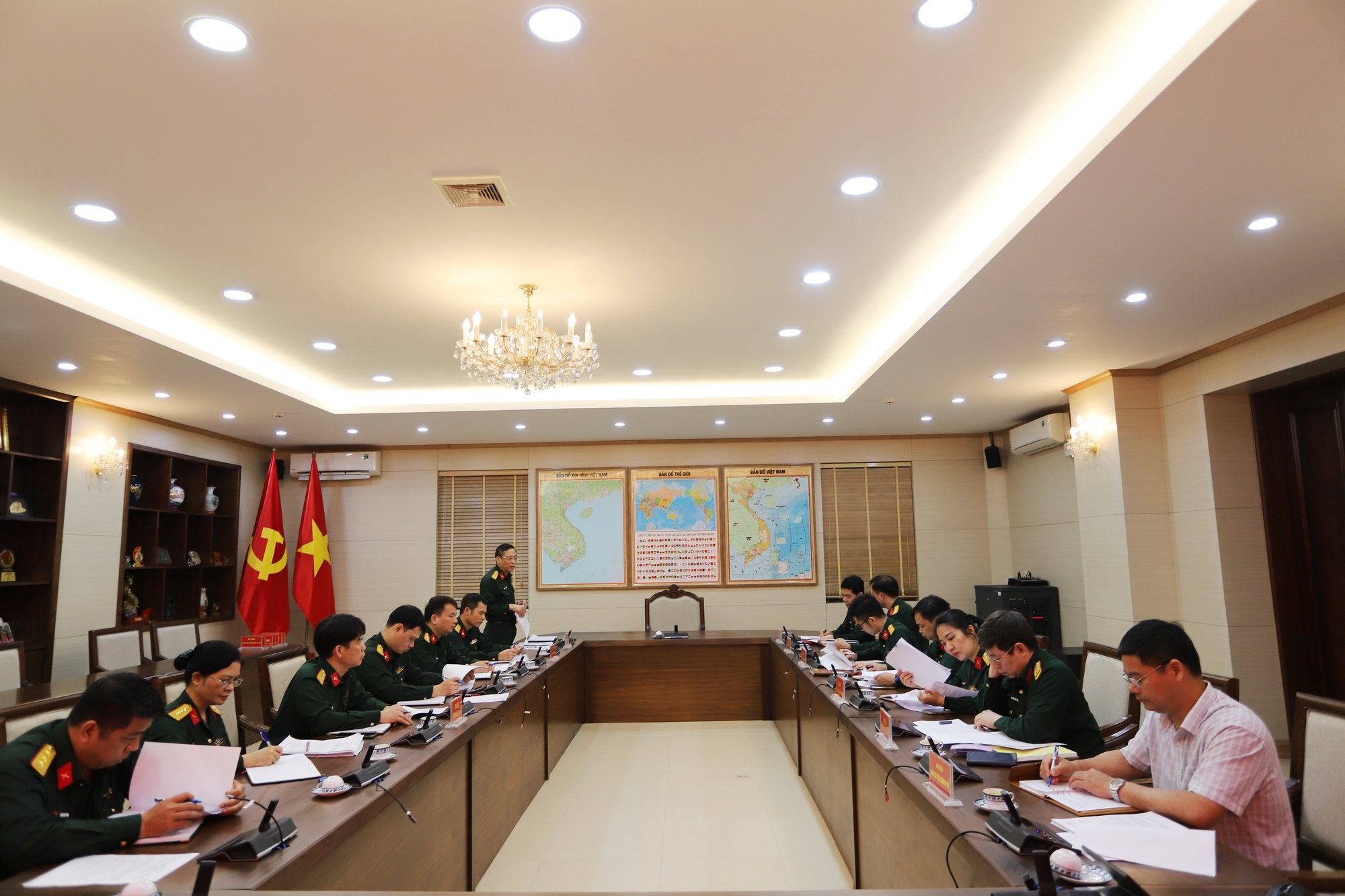 Xây dựng dự thảo Nghị định sửa đổi, bổ sung về chế độ trợ cấp một lần khi thôi phục vụ trong Quân đội- Ảnh 1.