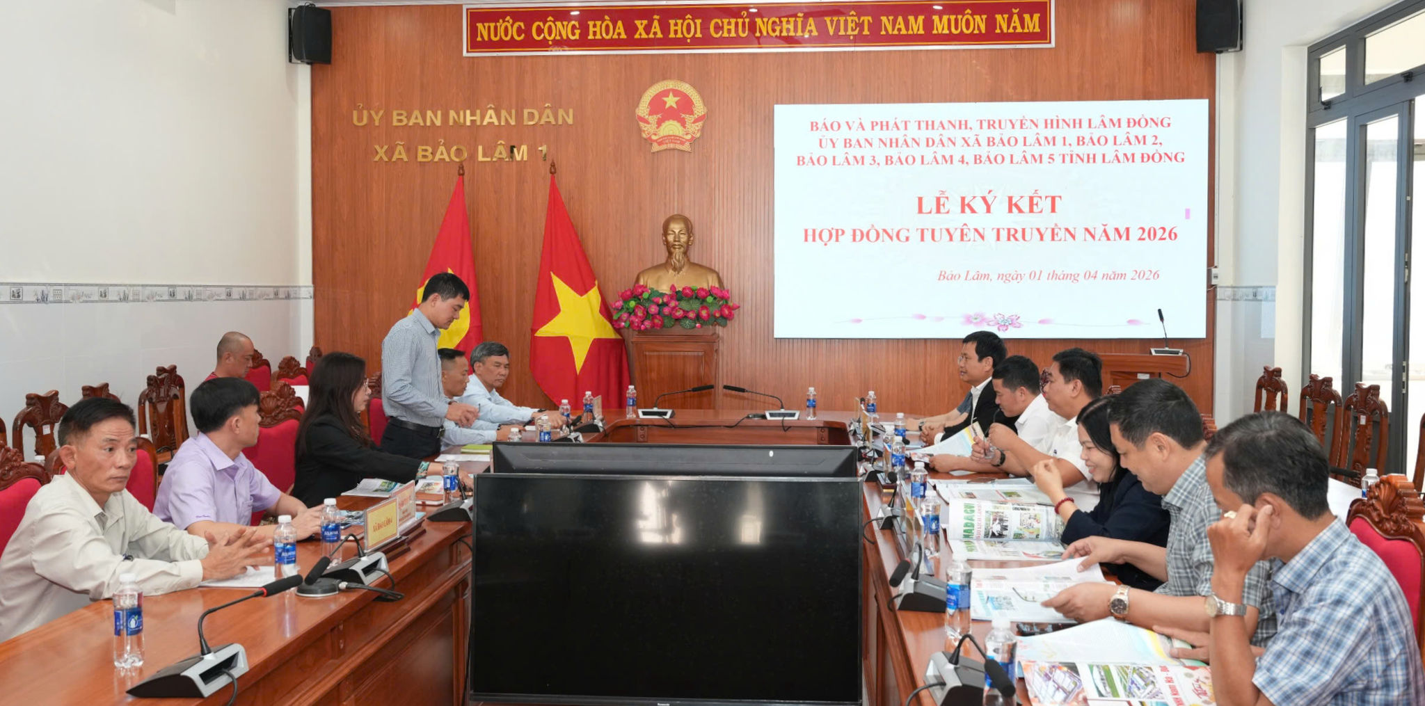ảnh toàn cảnh