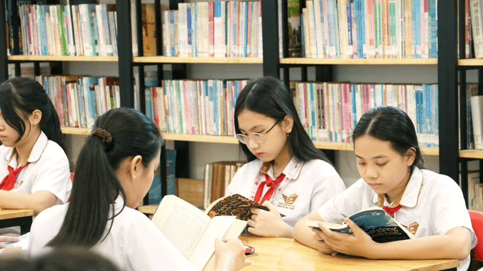 Dự kiến miễn phí sách giáo khoa từ năm học 2029–2030- Ảnh 1.