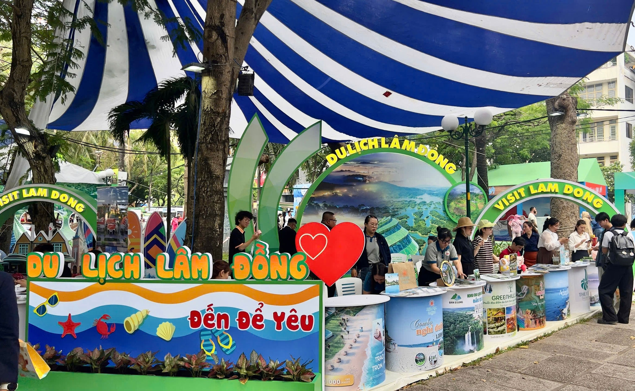 Kh&ocirc;ng gian trưng b&agrave;y, quảng b&aacute; du lịch L&acirc;m Đồng tại Ng&agrave;y hội Du lịch TP Hồ Ch&iacute; Minh năm 2026