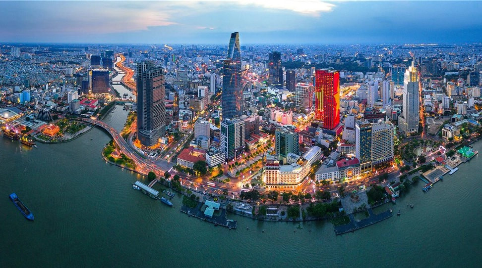 Toàn cảnh TP.HCM nhìn từ trên cao, thể hiện quy mô kinh tế hàng đầu Việt Nam.