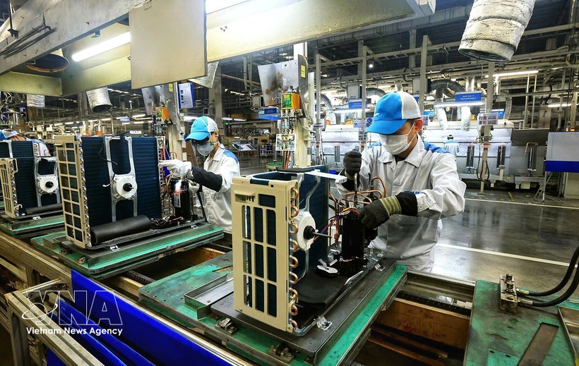 Industry and construction grew 8.92% in Q1 of 2026, contributing 44.08% to overall expansion. (Photo: VNA)