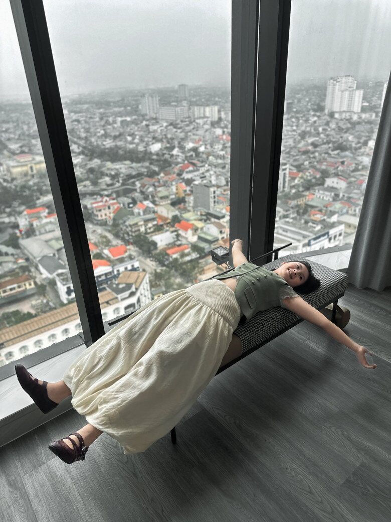 Bé Meo Meo nhà Hoàng Bách đã thành thiếu nữ phổng phao.