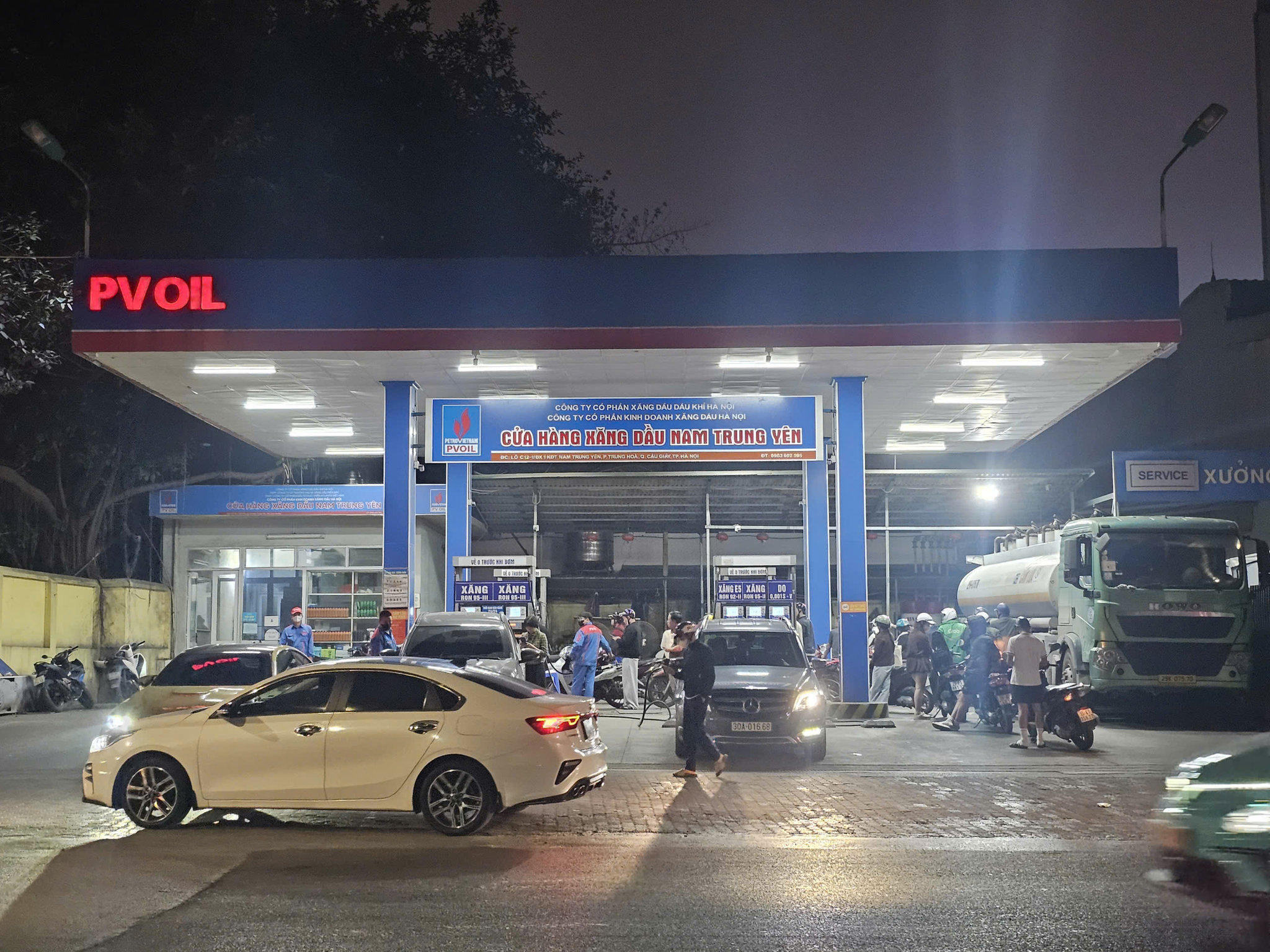 Giá xăng dầu hôm nay 8/4: Bảng giá xăng dầu Petrolimex, PVOIL, Thalexim và Mipecorp giữa tuần 