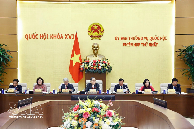 NA Chairman Tran Thanh Man chairs the 16th NA Standing Committee's first session on April 6. (Photo: VNA)