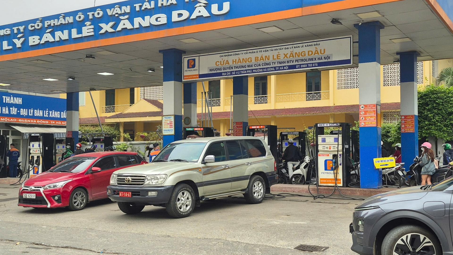 Cập nhật giá xăng dầu hôm nay chiều 9/4: Dầu diesel giảm gần 10.000 đ/lít 
