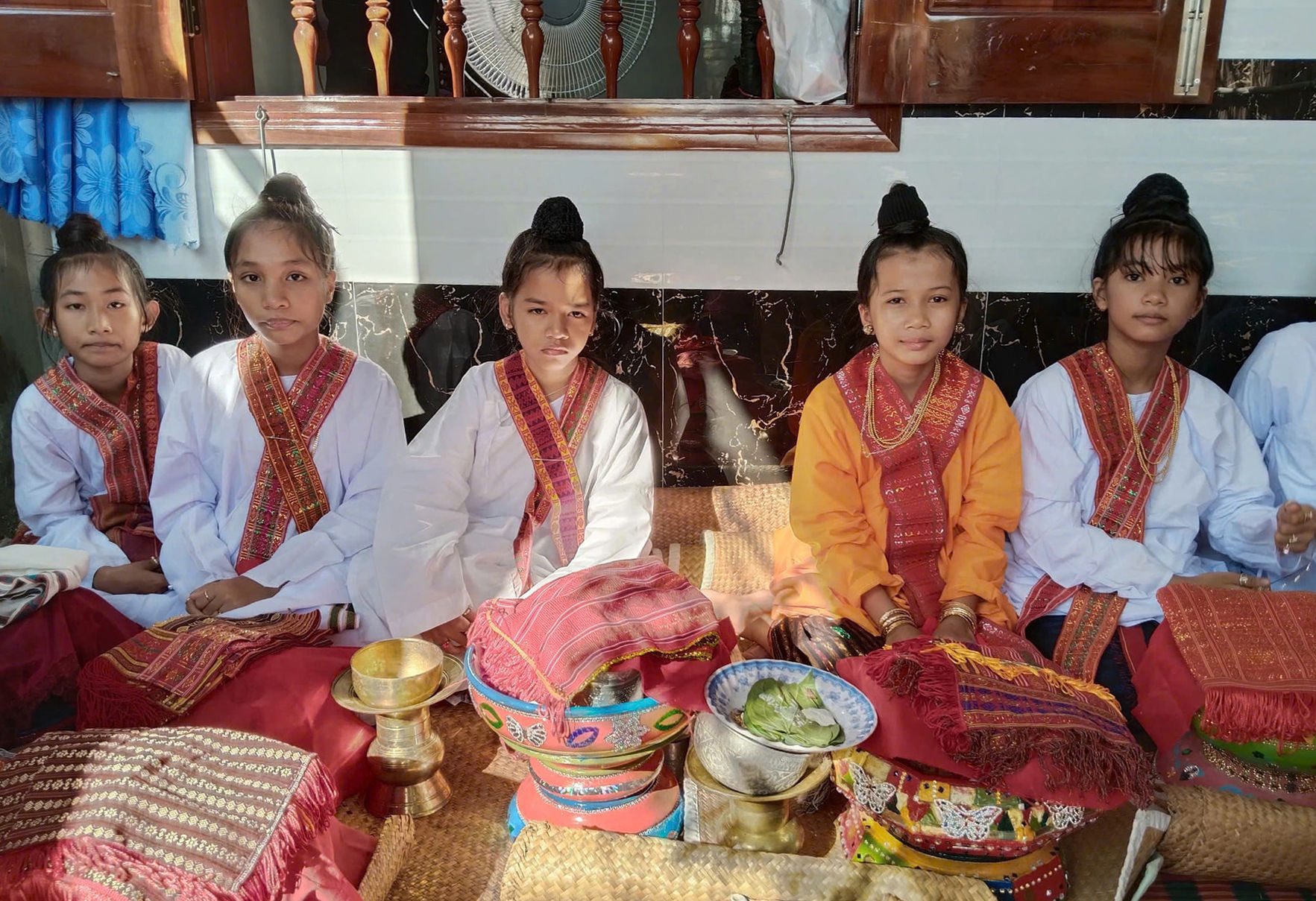 cac-chau-gai-sinh-hoat-trong-mot-khong-gian-rieng.jpg