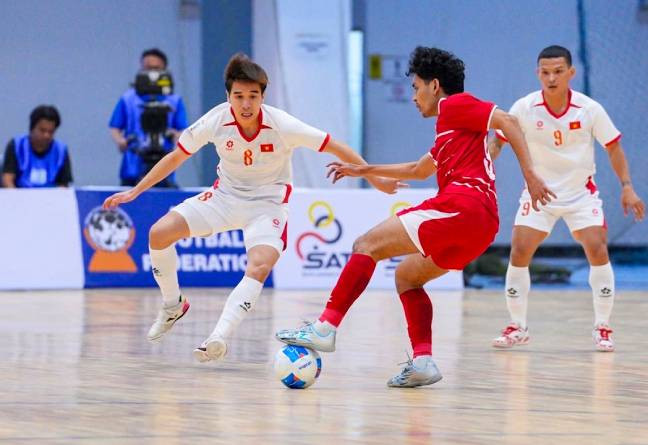 Futsal Việt Nam thua sát nút trước Indonesia