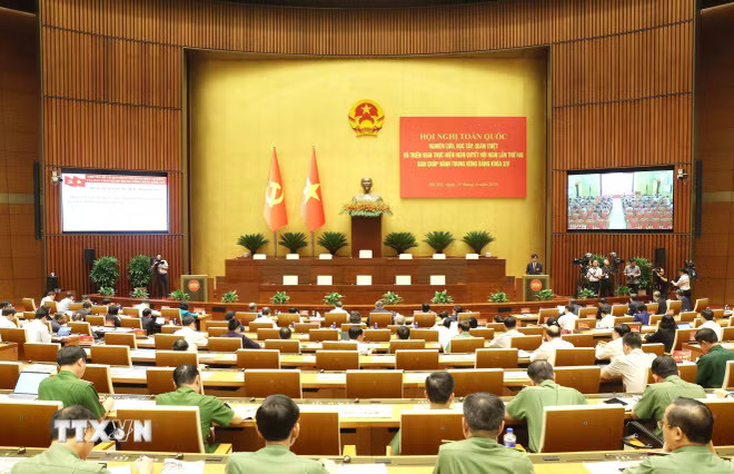 ttxvn-hoi-nghi-toan-quoc-quan-triet-va-trien-khai-nghi-quyet-trung-uong-ii-khoa-xiv-3.jpg