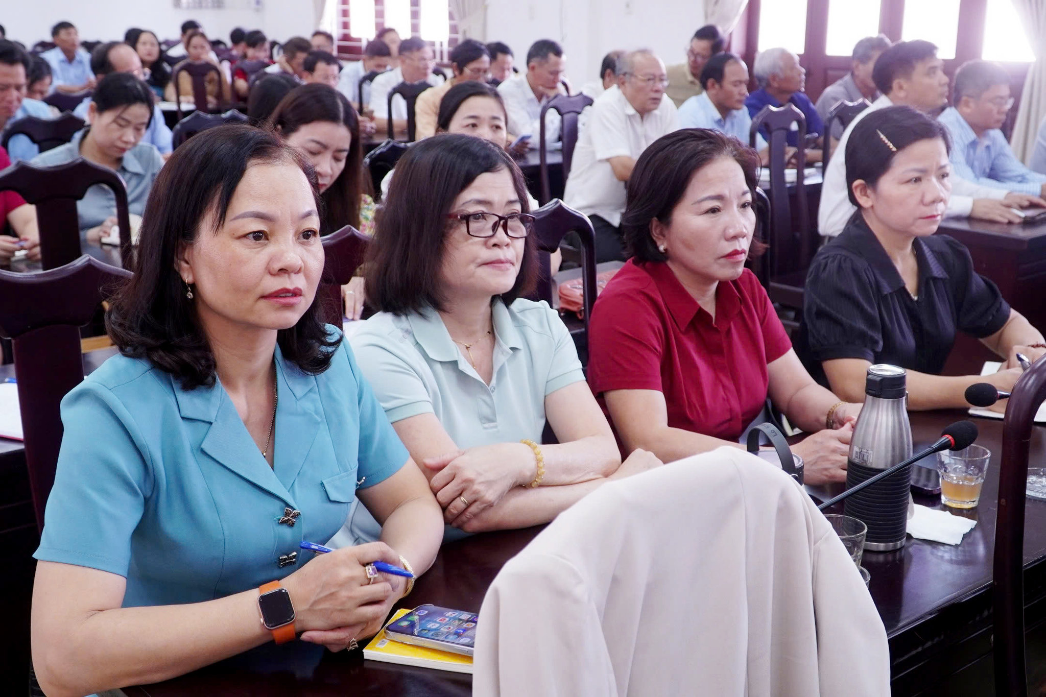 C&aacute;c đại biểu x&atilde; Đức Lập tham dự hội nghị