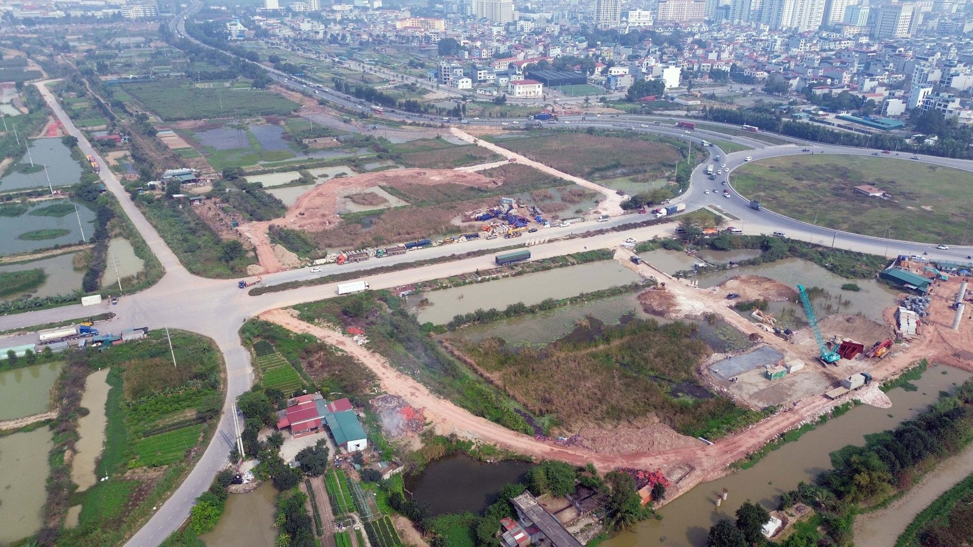 Thi công hạng mục cầu cạn tại nút giao Khả Lễ