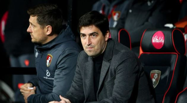 Andoni Iraola được liên kết nhiều với Man Utd sau thông tin rời Bournemouth.