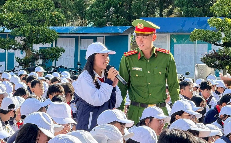 Công an phường Cam Ly – Đà Lạt tuyên truyền phapf luật tại các trường học