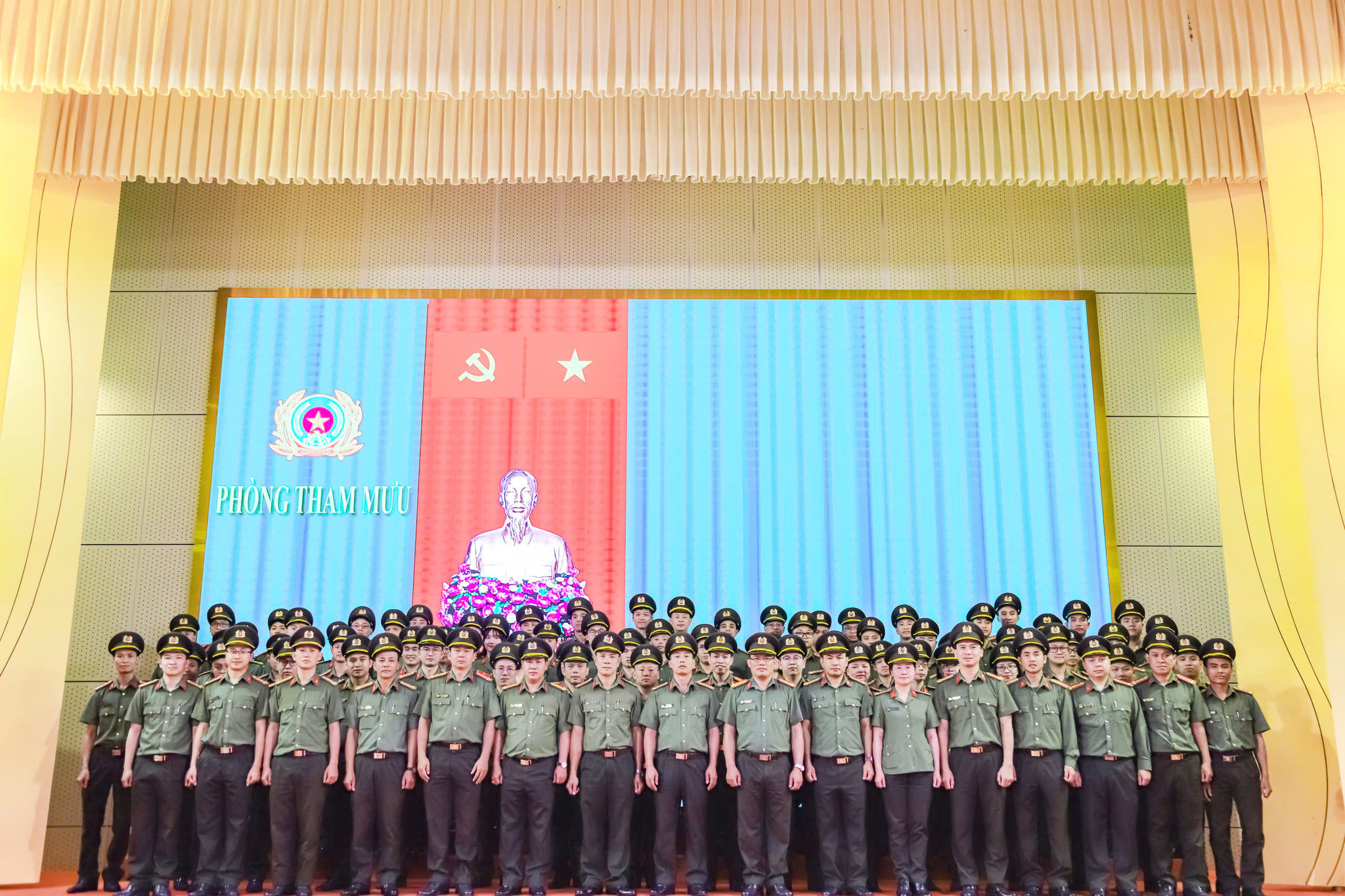 z7726657281535_9861cfc86e37b25d89bbc24fcb07c4aa.jpg