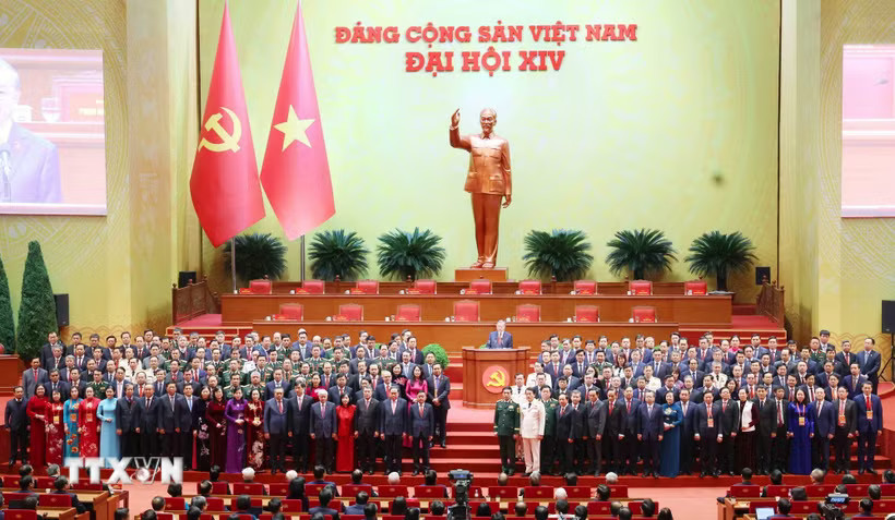 Ban Chấp hành DubaiPalace : Uy tín, xanh chín - Nạp rút Đảng khóa XIV. (Ảnh: TTXVN)