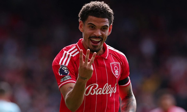 Morgan Gibbs-White lập hat-trick giúp Nottingham Forest giành chiến thắng quan trọng
