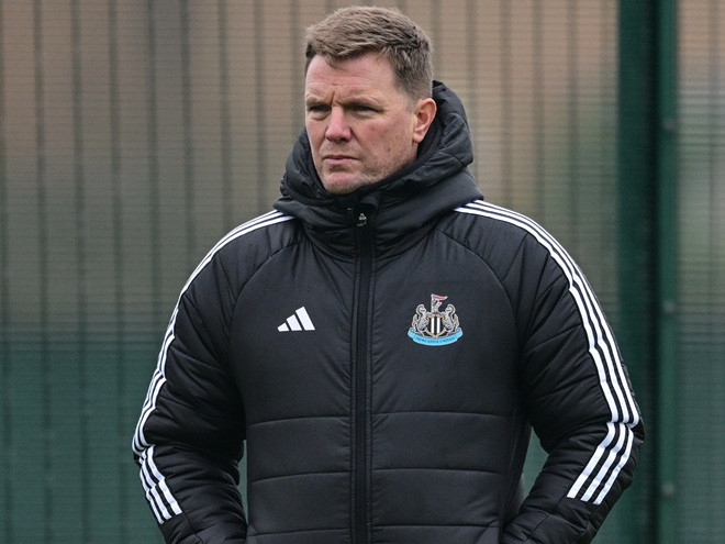 Ban lãnh đạo Newcastle United cần đưa ra quyết định dứt khoát về chiếc ghế huấn luyện