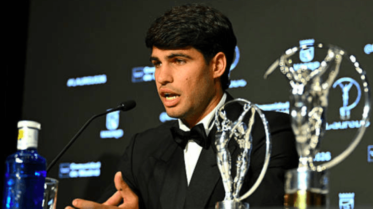 Carlos Alcaraz vinh danh tại Laureus World Sports Awards 2026