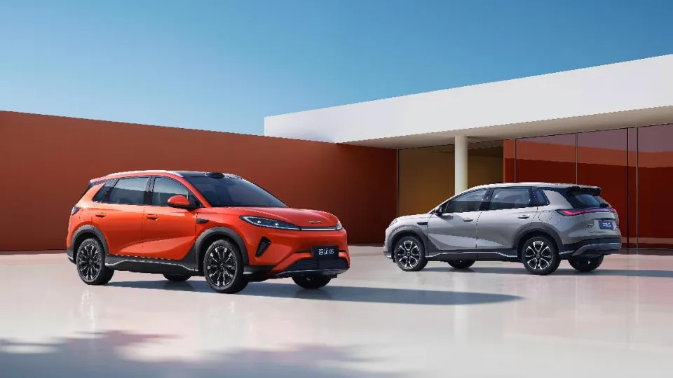 BYD Hiace 05 2026 ra mắt: SUV hybrid đi được hơn 2.100 km, giá từ 340 triệu đồng